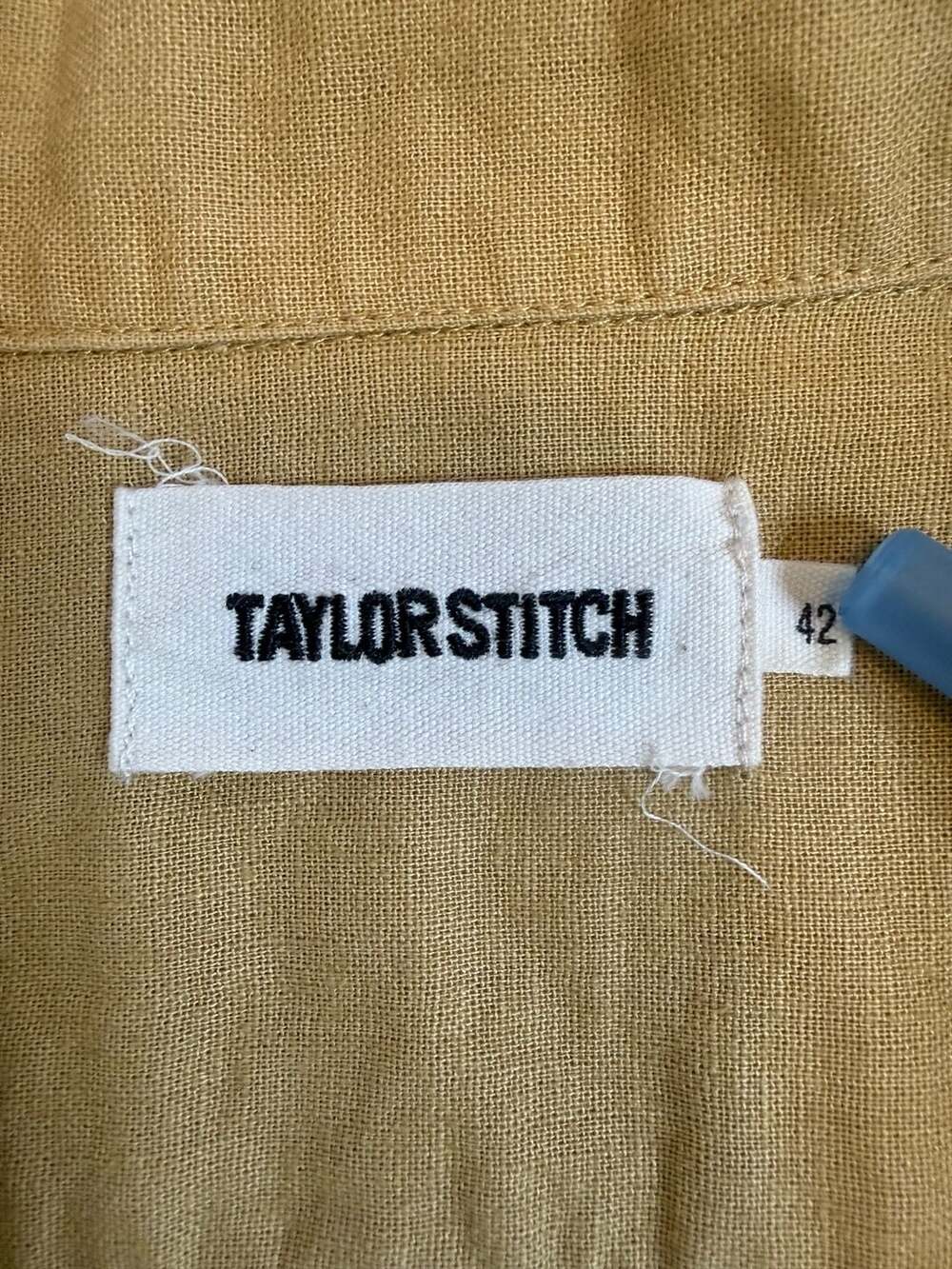 Taylor Stitch Short Sleeve Linen Camp Shirt with Ladder Stitch Detail - Picture 7 of 9